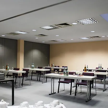 斯图加特祖福豪森美居酒店 酒店 斯图加特