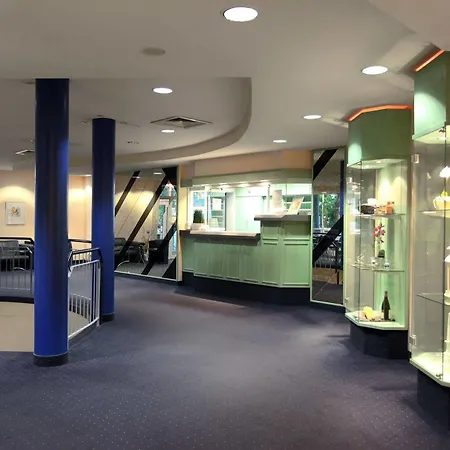 斯图加特祖福豪森美居酒店 酒店